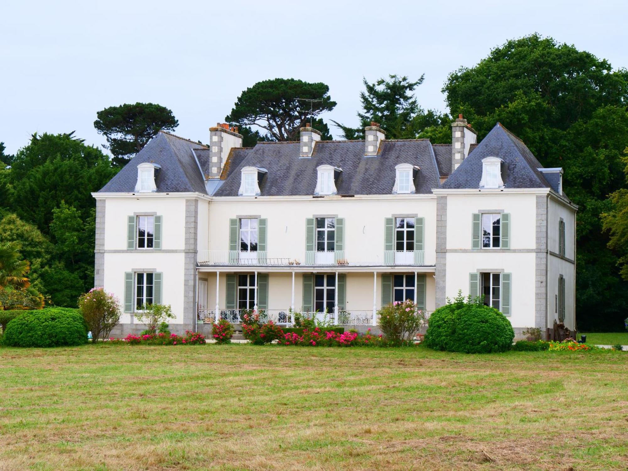 Domaine Du Cloitre Bed & Breakfast เปลเนิฟ-วัล-อ็องเดร ภายนอก รูปภาพ