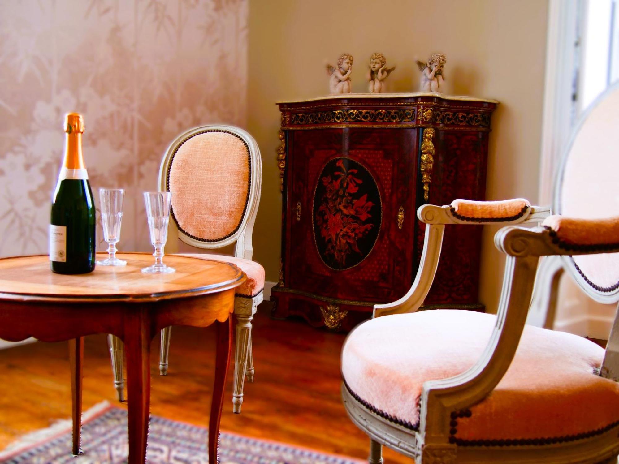 Domaine Du Cloitre Bed & Breakfast เปลเนิฟ-วัล-อ็องเดร ภายนอก รูปภาพ