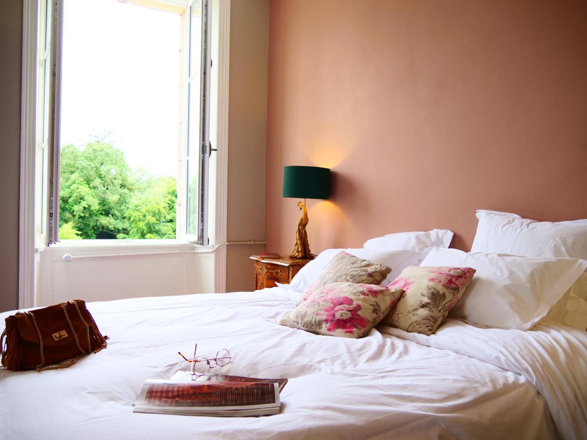 Domaine Du Cloitre Bed & Breakfast เปลเนิฟ-วัล-อ็องเดร ภายนอก รูปภาพ