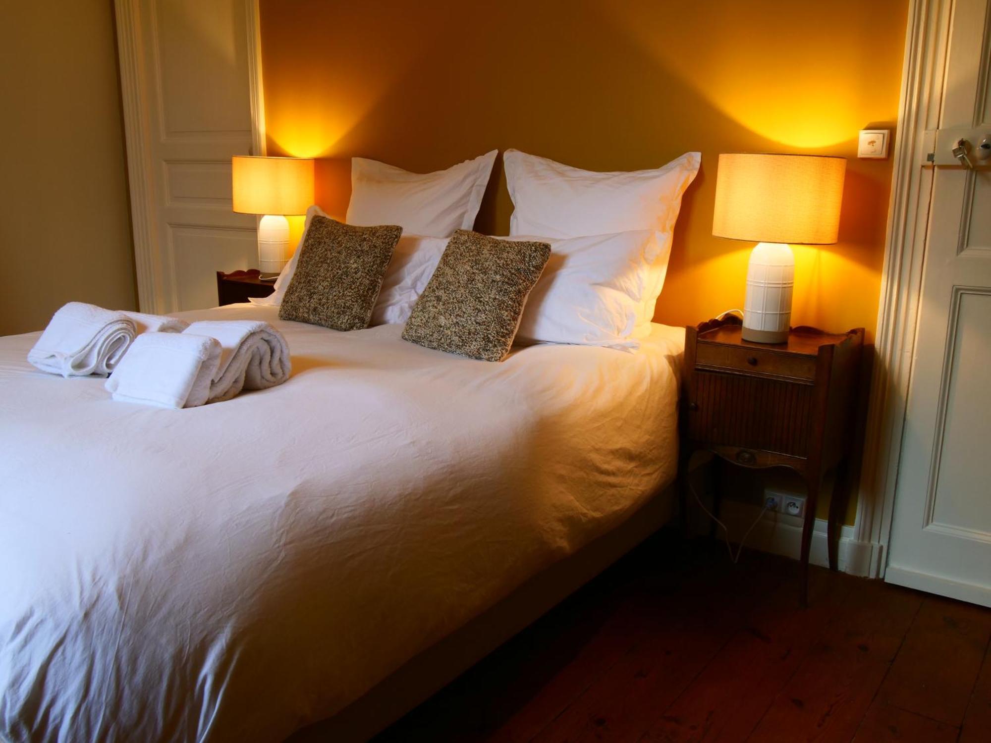 Domaine Du Cloitre Bed & Breakfast เปลเนิฟ-วัล-อ็องเดร ภายนอก รูปภาพ