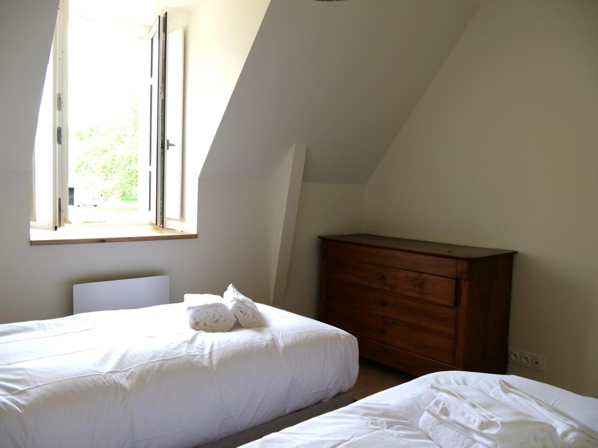 Domaine Du Cloitre Bed & Breakfast เปลเนิฟ-วัล-อ็องเดร ภายนอก รูปภาพ