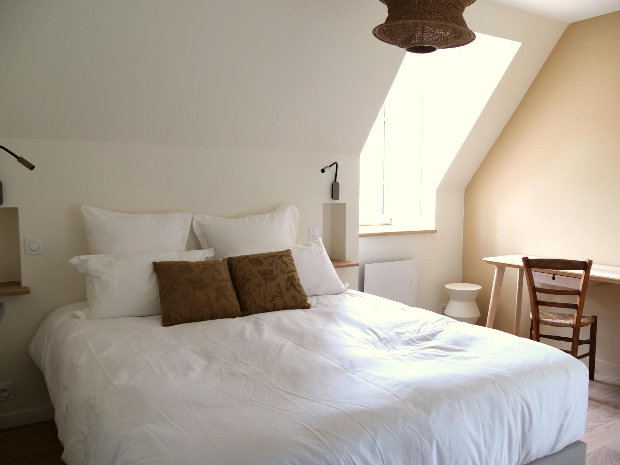 Domaine Du Cloitre Bed & Breakfast เปลเนิฟ-วัล-อ็องเดร ภายนอก รูปภาพ